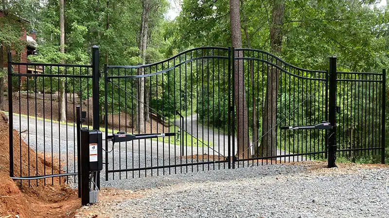 Blue Ridge automatic driveway gate installation