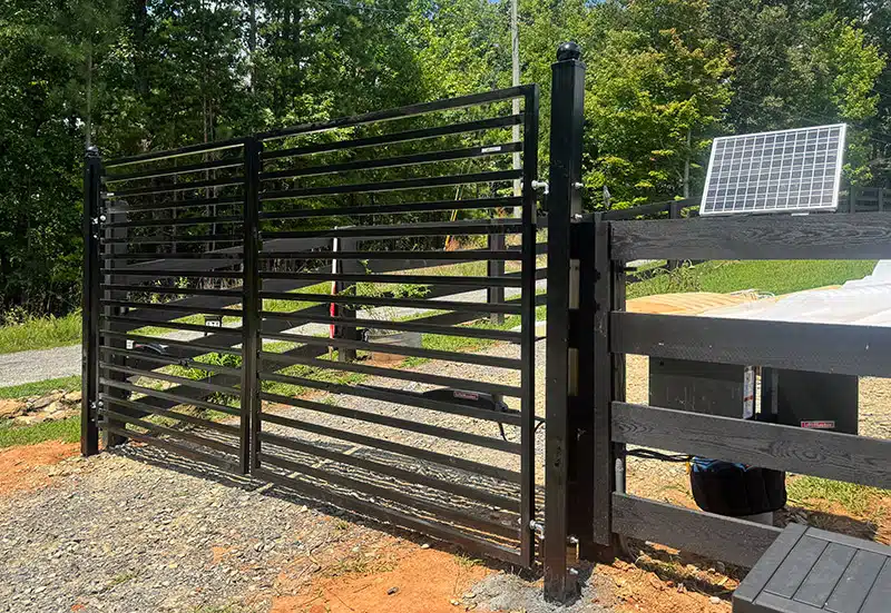 LiftMaster-LA400-dual-swing-gate-operators-and-solar-panel-installed-in-Jasper-Georgia