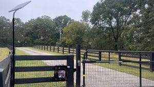 LiftMaster LA400 solar gate opener replacement in Ball Ground GA